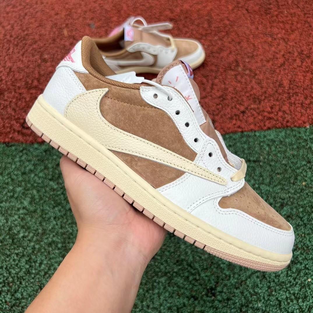 Travis Scott x Air Jordan 1 Low  Sneaker    DM7886-106 - PerfectKickZ