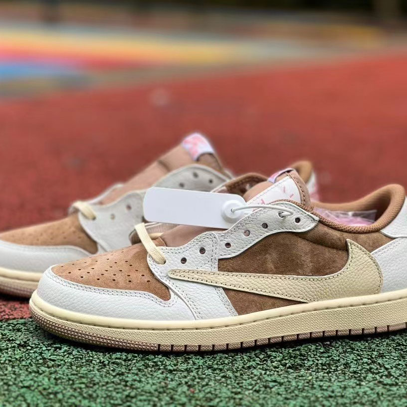 Travis Scott x Air Jordan 1 Low  Sneaker    DM7886-106 - PerfectKickZ