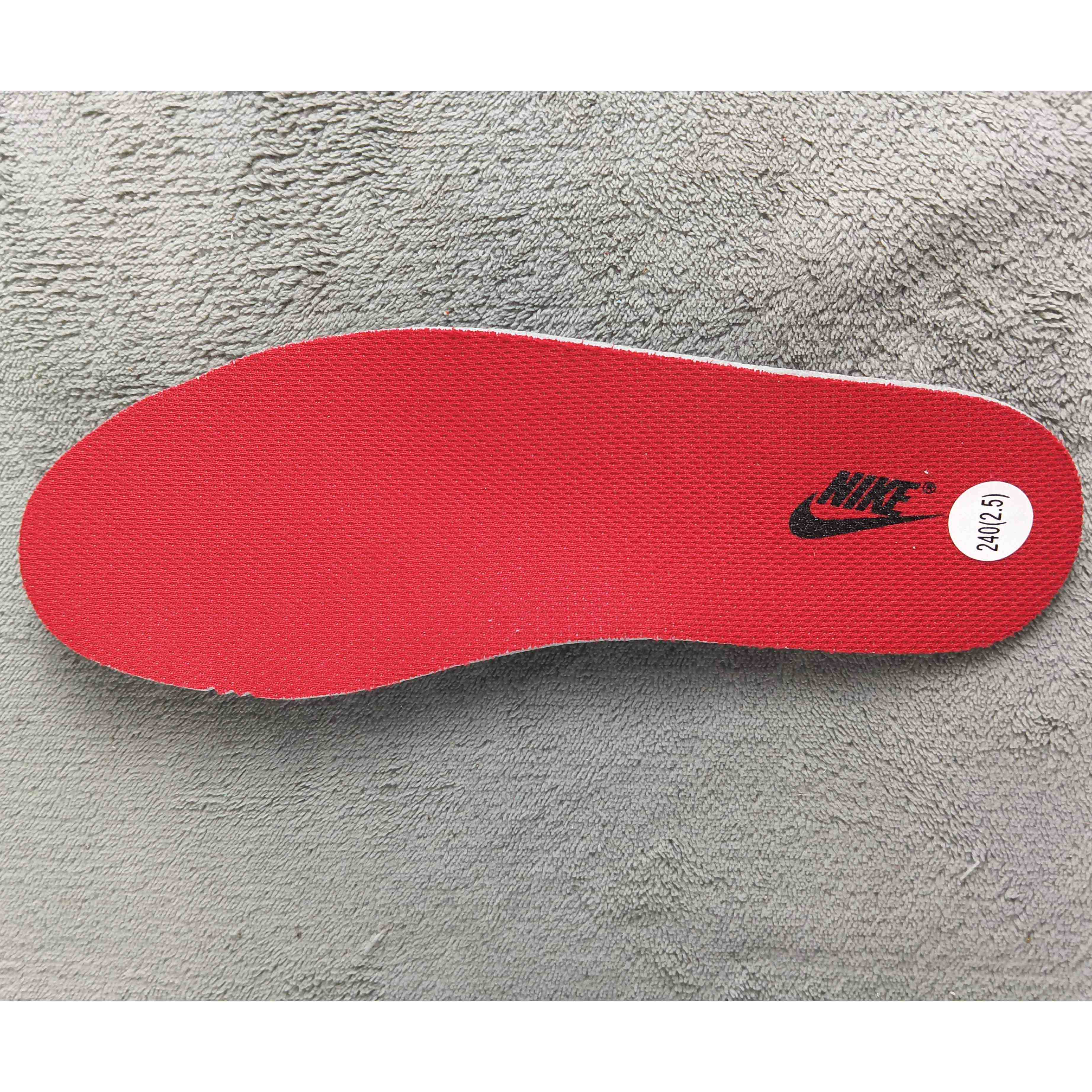 Nike V2K Run Sneaker      HF0120-1009 - 