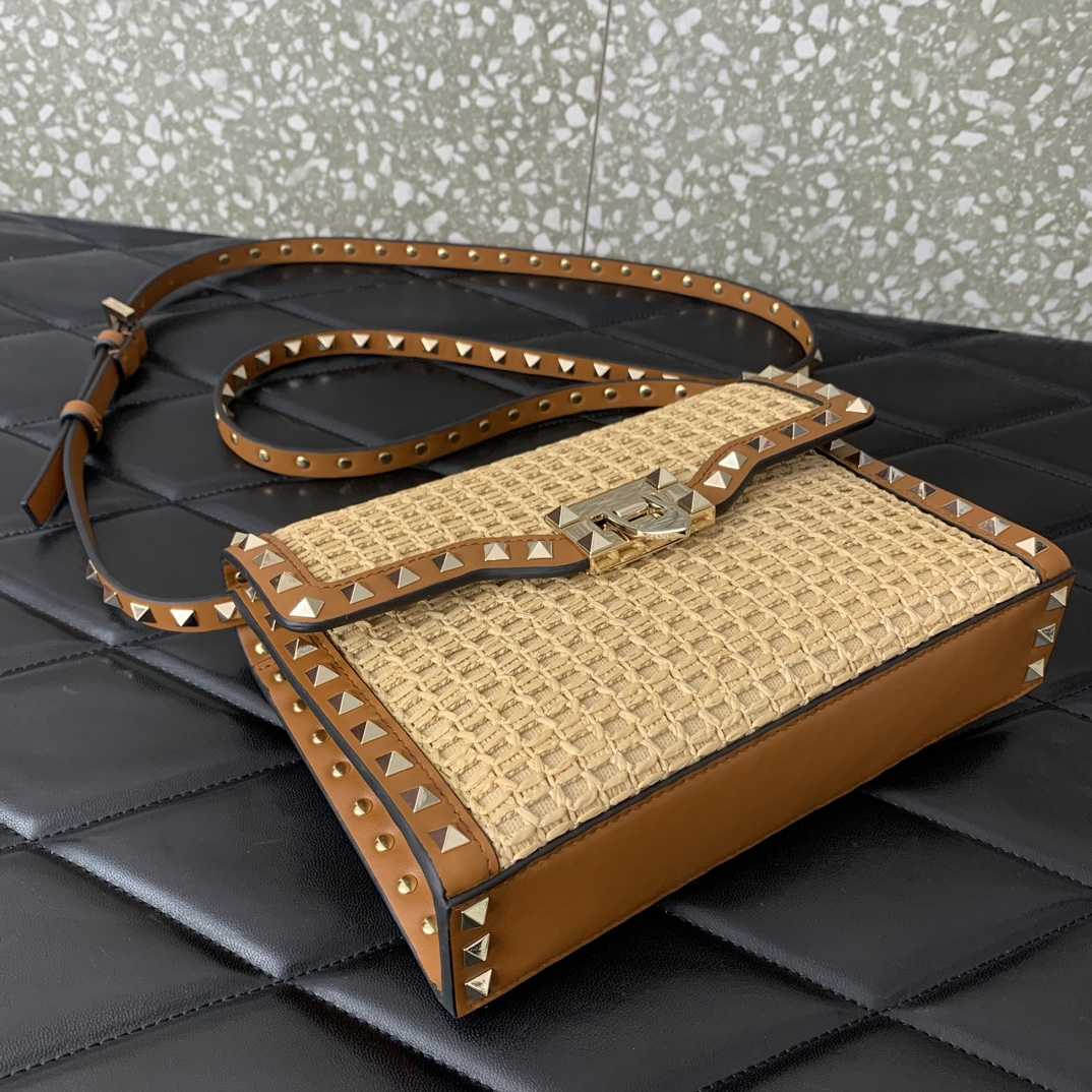 Valenti Small Rockstud Shoulder Bag in Wove Raffia(22.5-15.5-6cm) - 