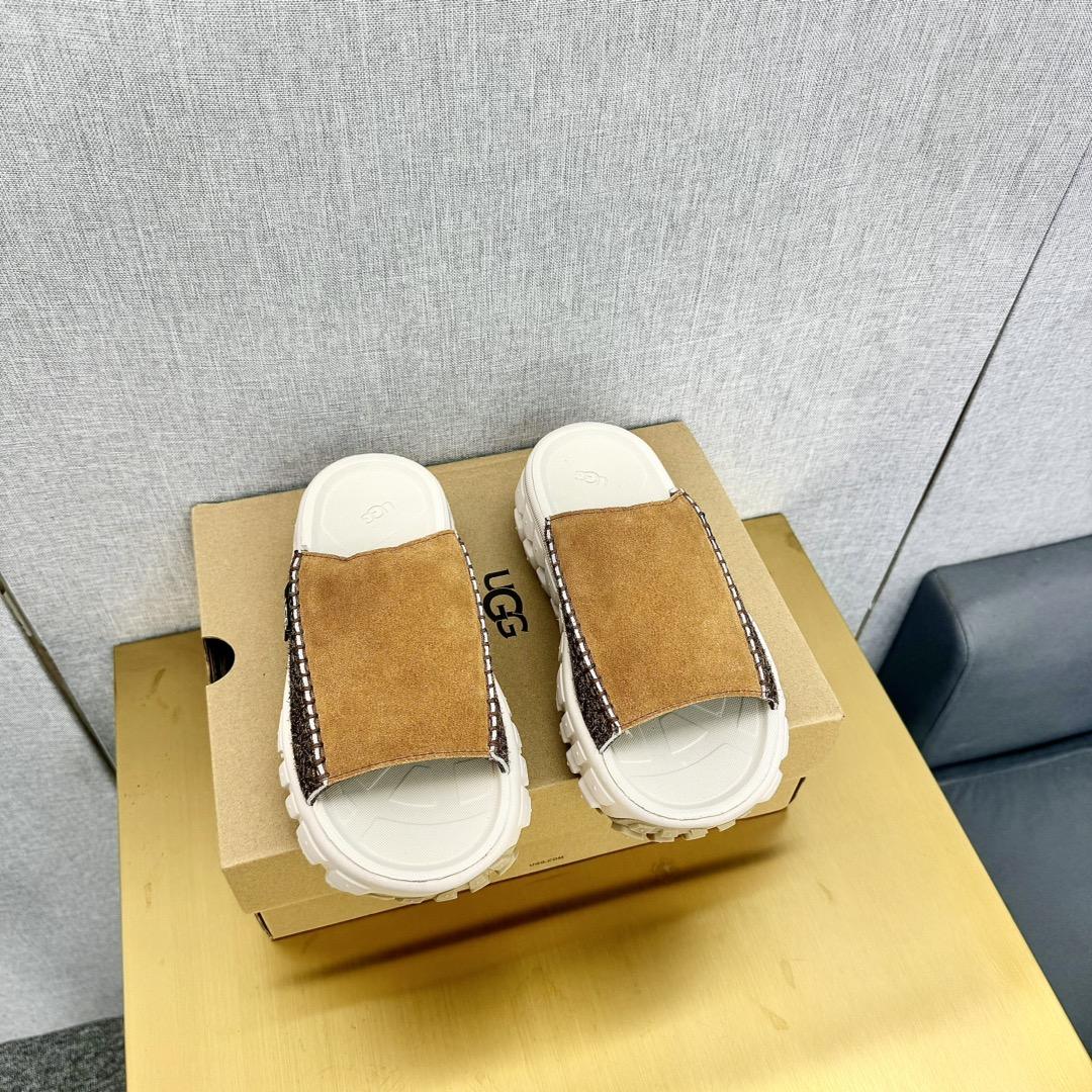 Ugg All Gender Venture Daze Slide - PerfectKickZ