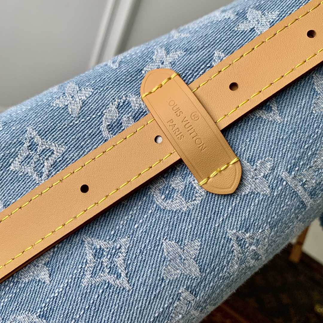 Louis Vuitton CarryAll PM   M11462 - PerfectKickZ