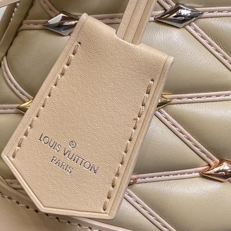 Louis Vuitton Alma BB    M24153 - 