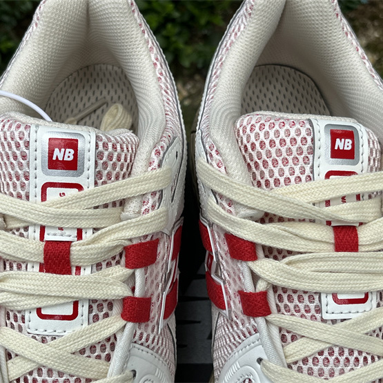 New Balance 1906R Sneakers      M1906RO  - PerfectKickZ