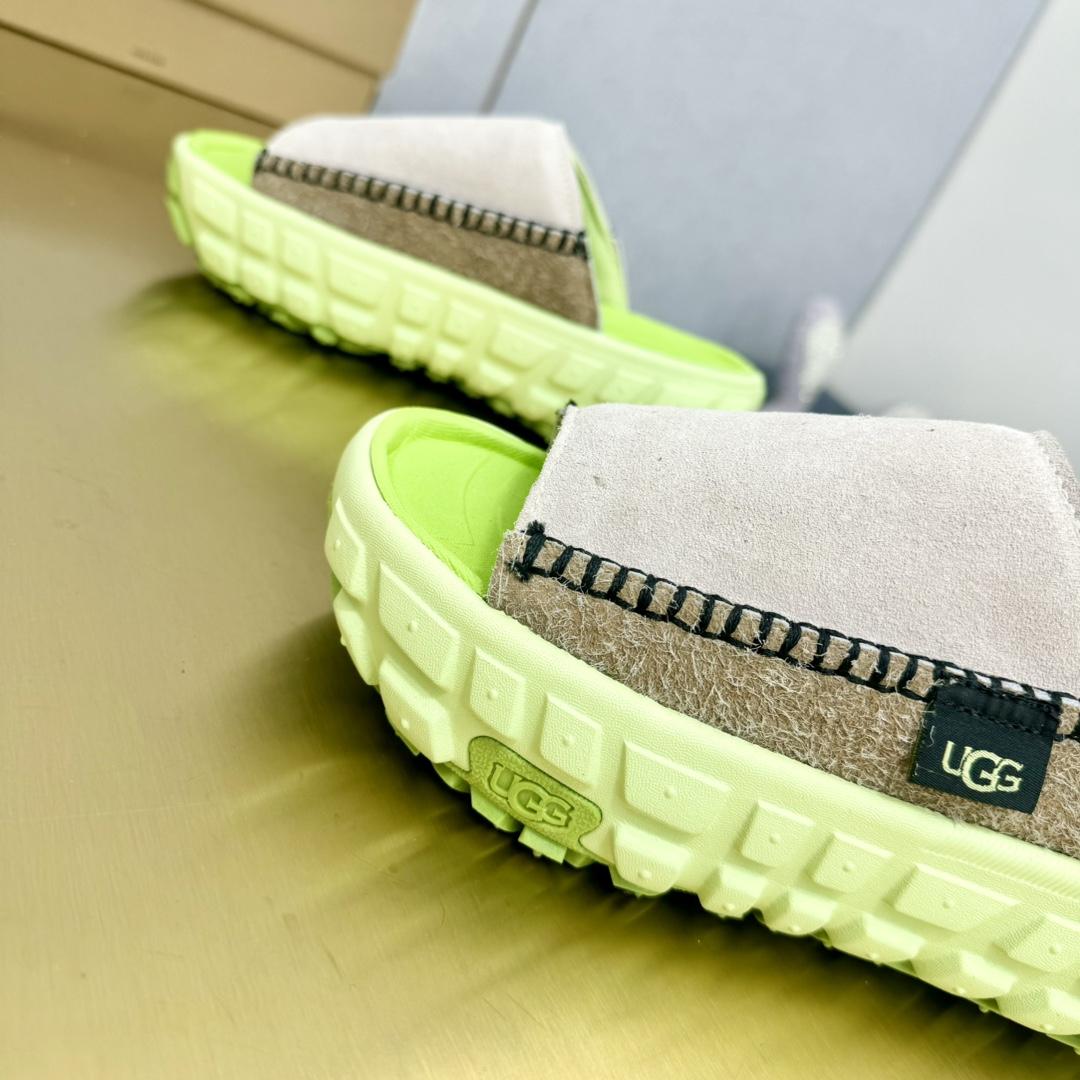 Ugg All Gender Venture Daze Slide - PerfectKickZ