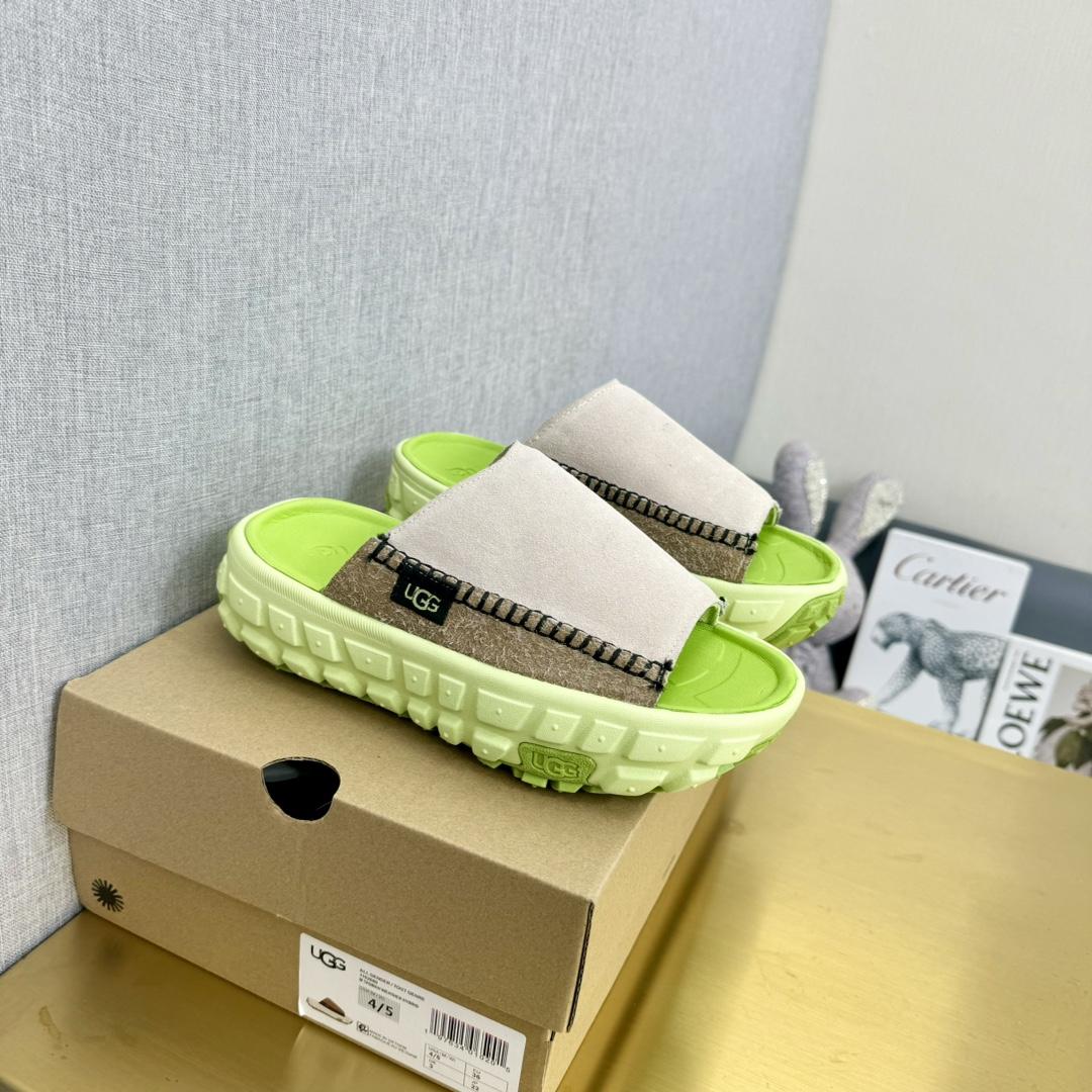 Ugg All Gender Venture Daze Slide - PerfectKickZ