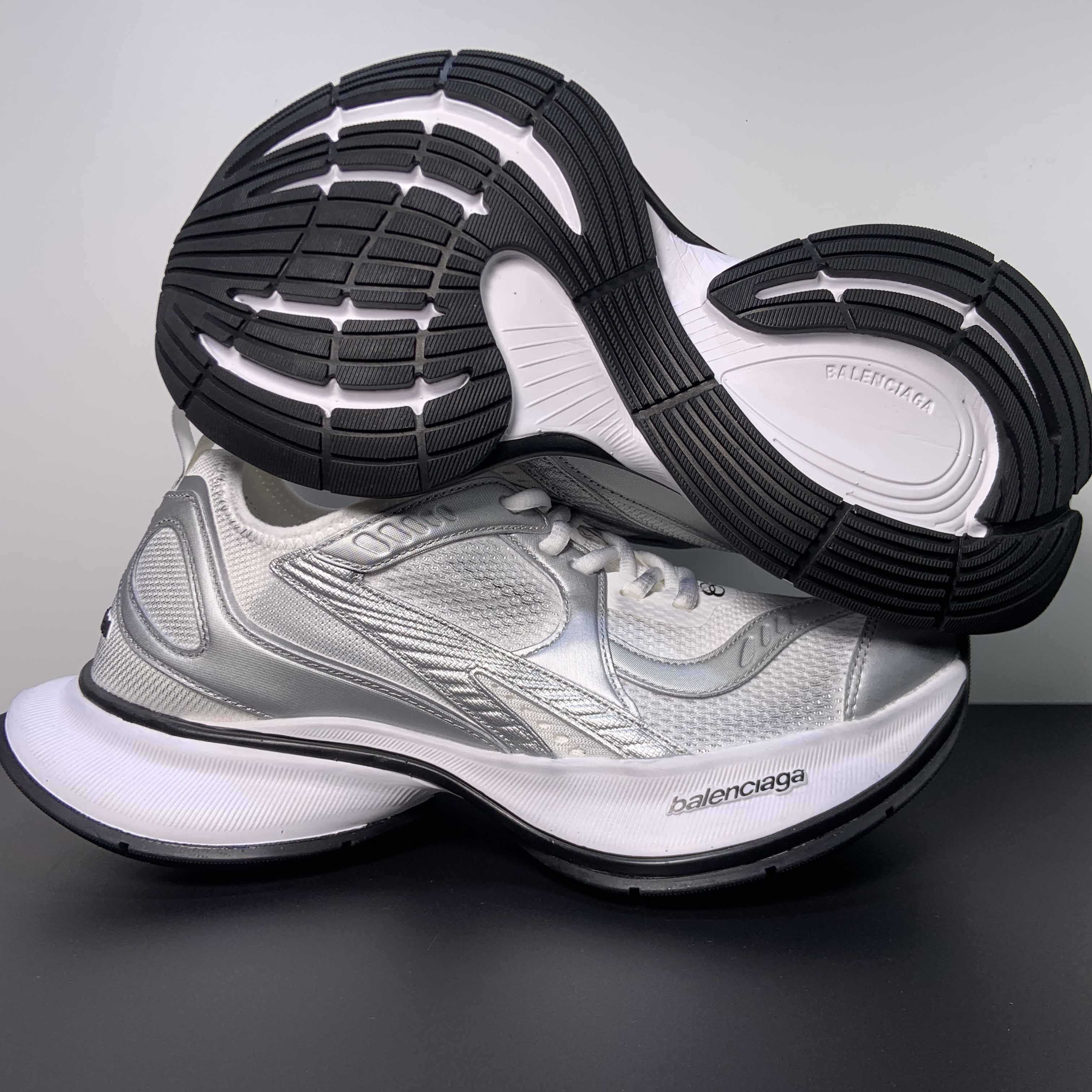 Balenciaga Circuit Sneaker In White And Silver  - PerfectKickZ