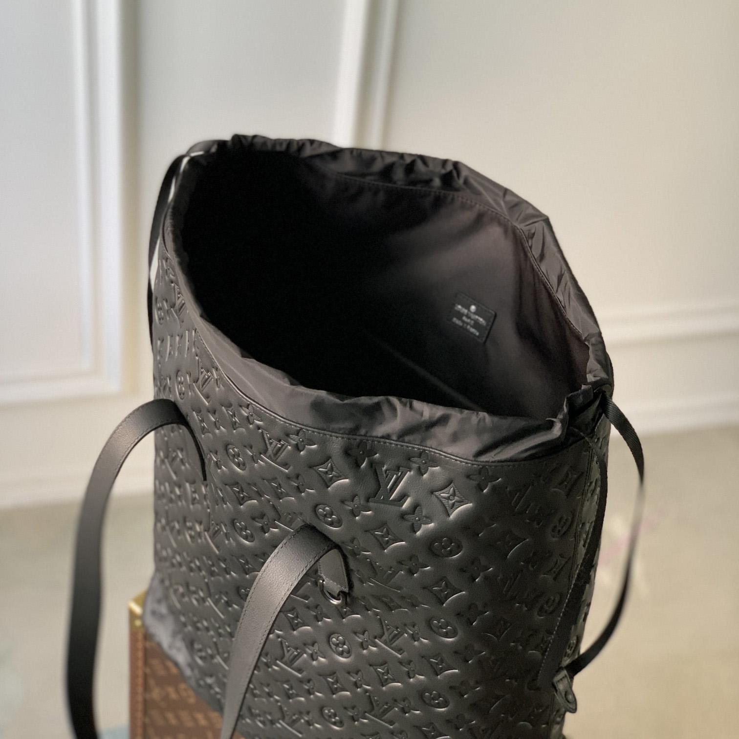Louis Vuitton Helmet Bag   M46554 - PerfectKickZ