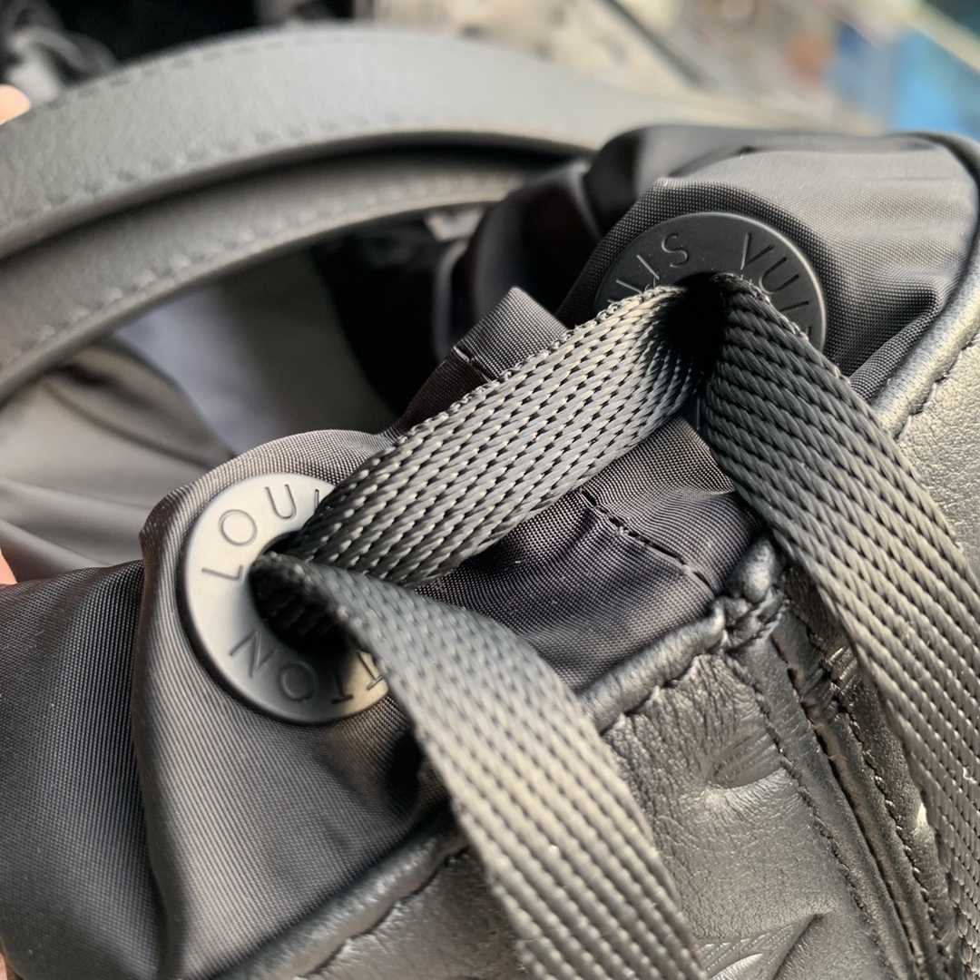 Louis Vuitton Helmet Bag   M46554 - PerfectKickZ