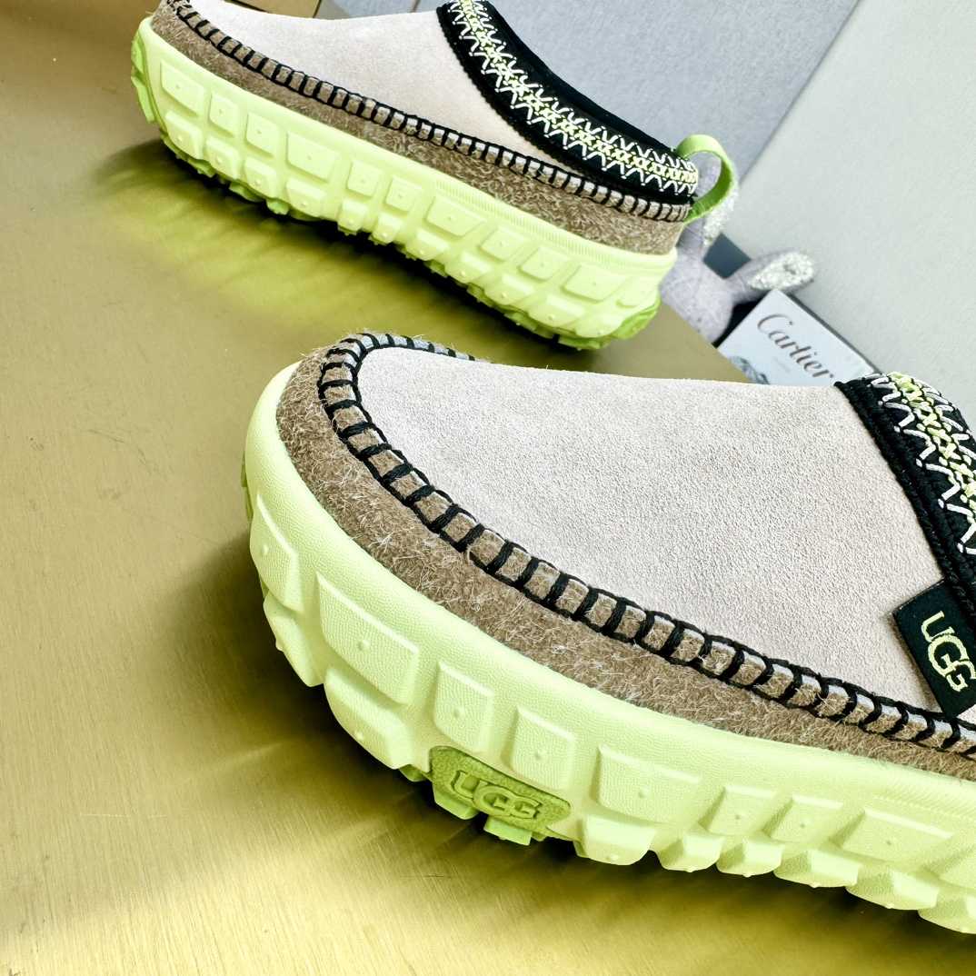 Ugg All Gender Venture Daze - PerfectKickZ