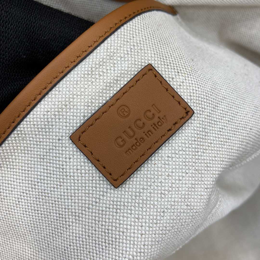 Gucci Medium Straw-effect Tote - 