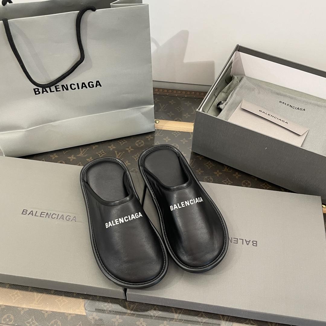 Balenciaga Logo-print Leather Slippers - PerfectKickZ