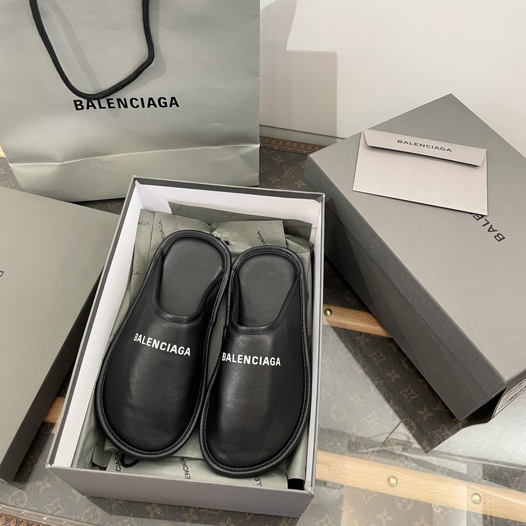 Balenciaga Logo-print Leather Slippers - PerfectKickZ