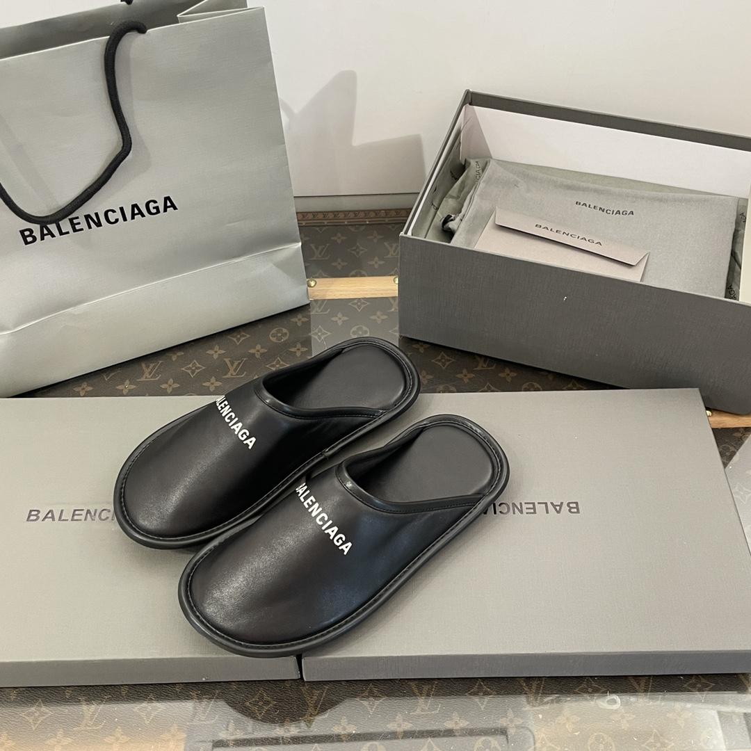 Balenciaga Logo-print Leather Slippers - PerfectKickZ