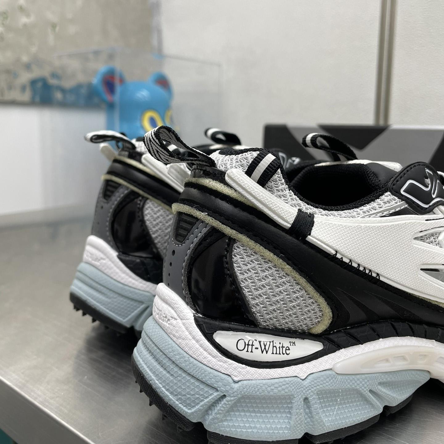 Off-White c/oVrgil Abloh™ Sneakers - 