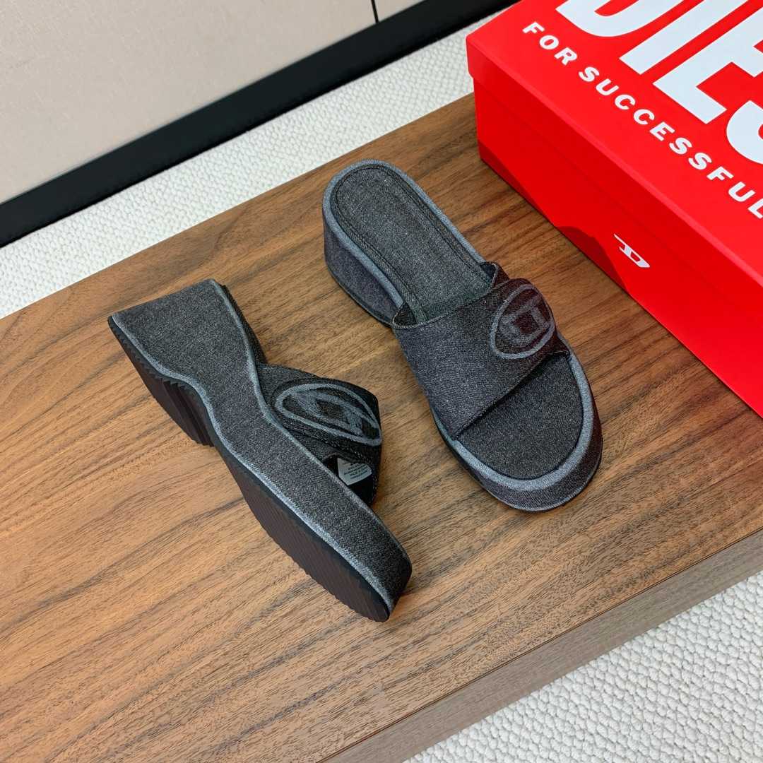 Diesel Sa-Oval D Pf W Denim Sandals - PerfectKickZ