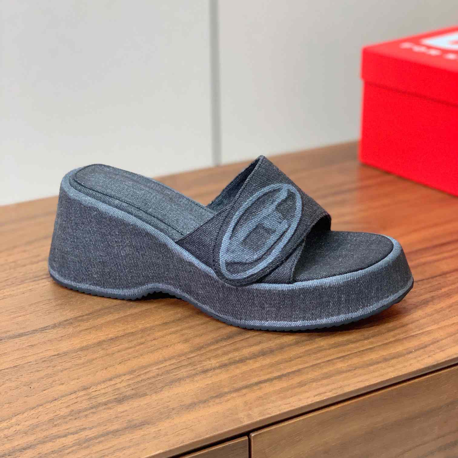 Diesel Sa-Oval D Pf W Denim Sandals - PerfectKickZ
