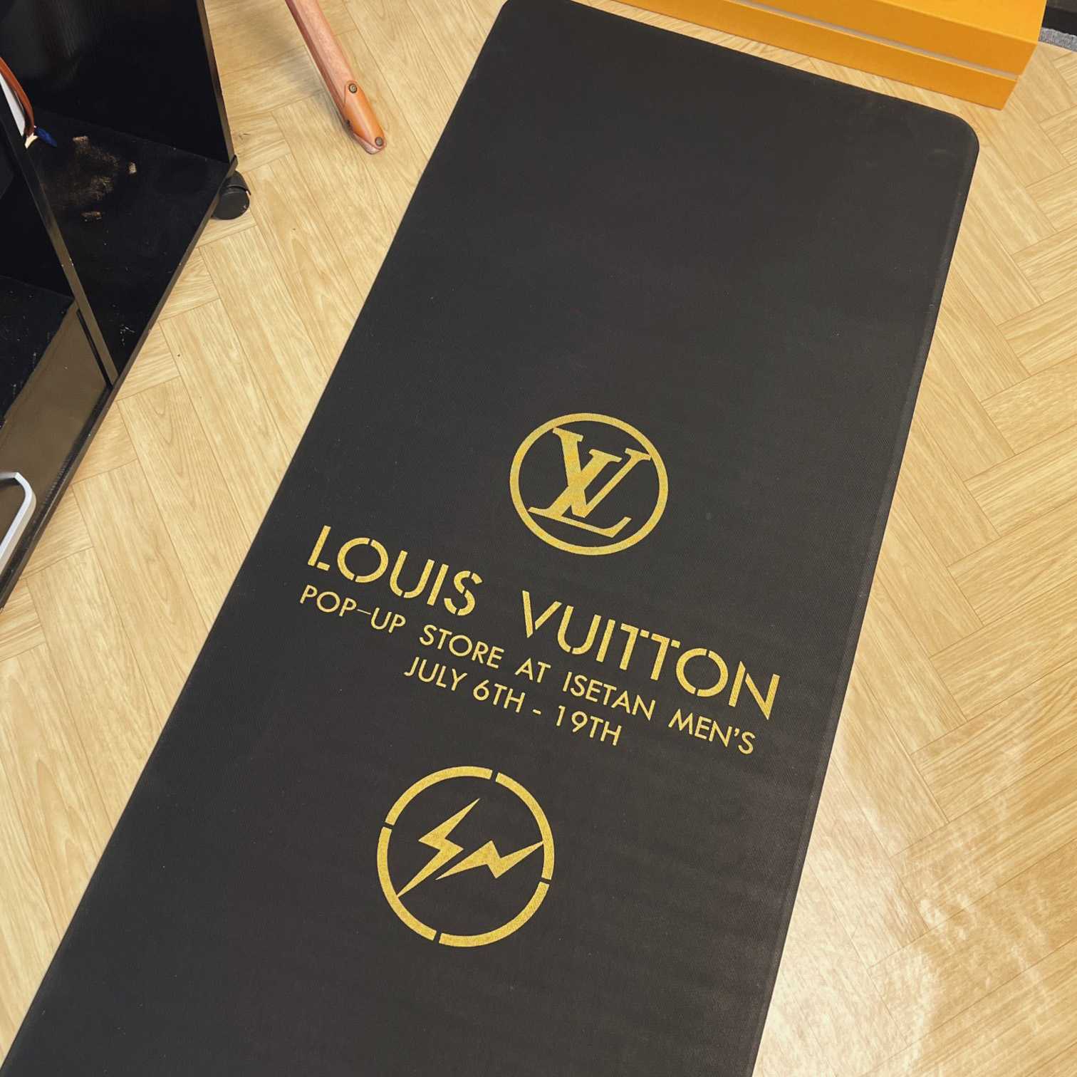 Louis Vuitton Exercise Mat  GI0920 - PerfectKickZ