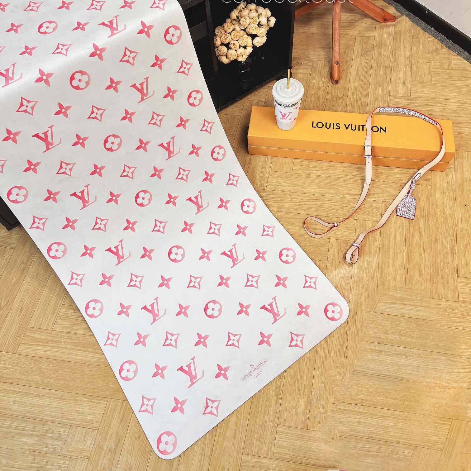 Louis Vuitton Exercise Mat  GI0920 - PerfectKickZ