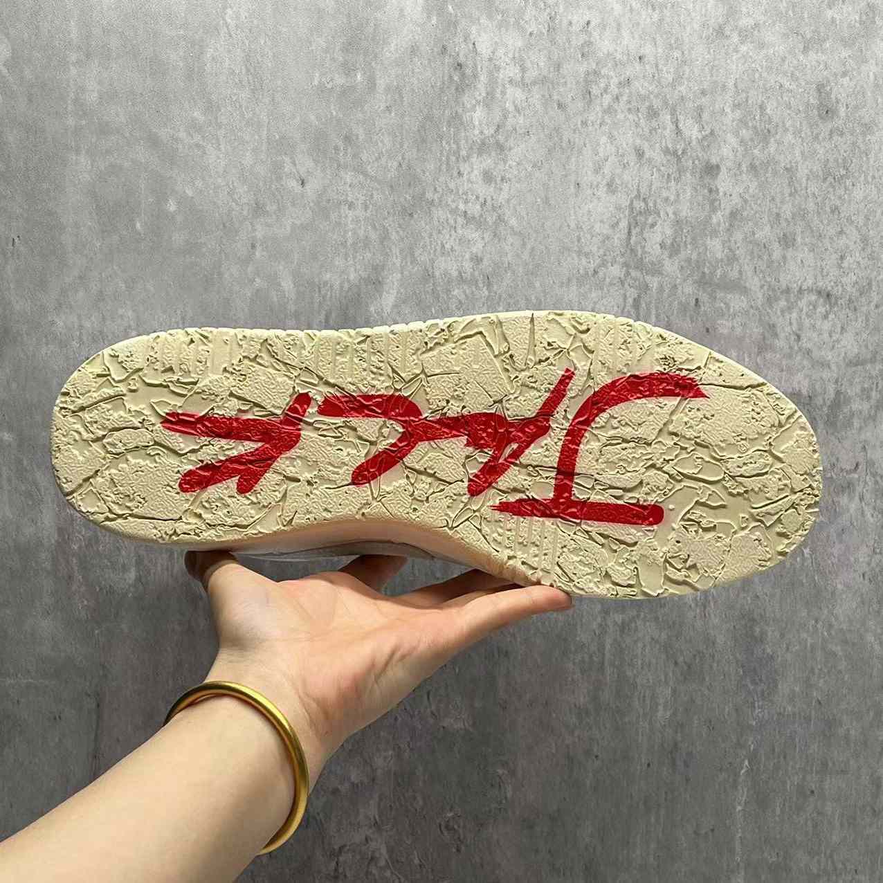 Travis Scott x Jordan Cut The Check Sneaker    FZ8117-003 - PerfectKickZ