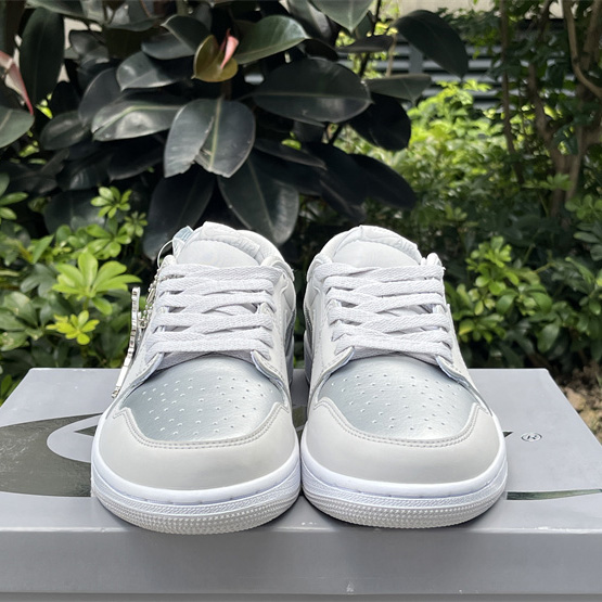 Air Jordan 1 Low OG “Metallic Silver Sneaker      CZ0790-002 - PerfectKickZ