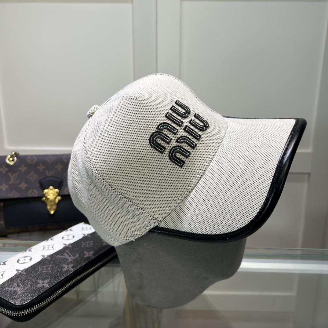 Miu Miu Baseball Cap - 