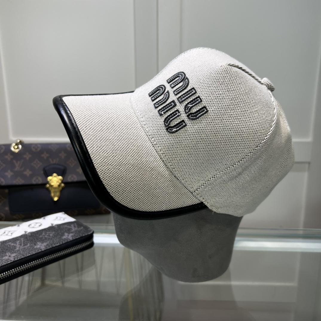 Miu Miu Baseball Cap - 