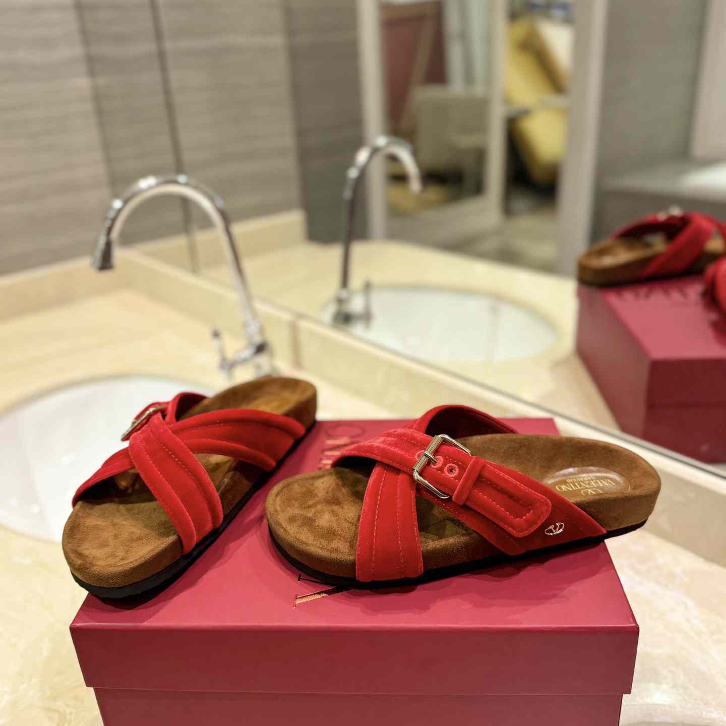 Valenti Fussfriend Velvet Slide Sandal  - PerfectKickZ