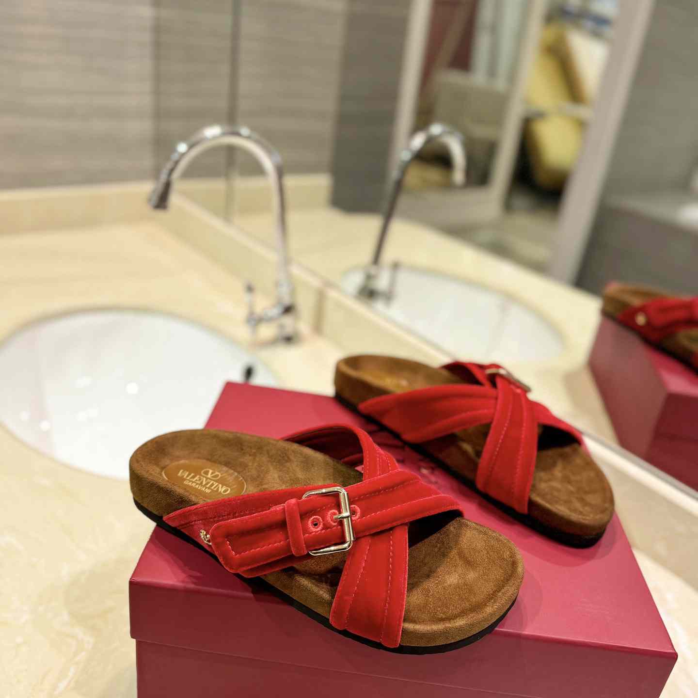Valenti Fussfriend Velvet Slide Sandal  - PerfectKickZ