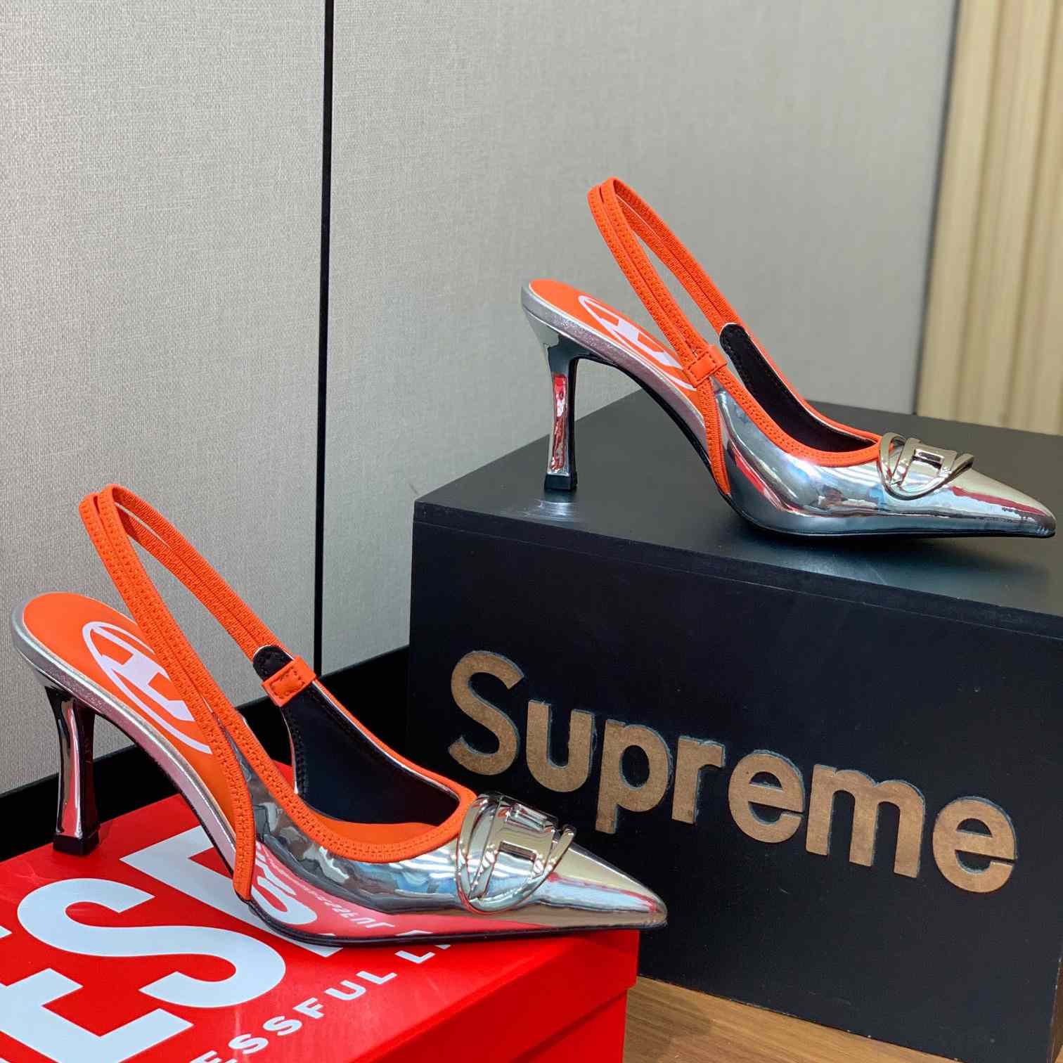 Diesel D-Venus Sb Slingback Pumps In Metallic Leather - PerfectKickZ