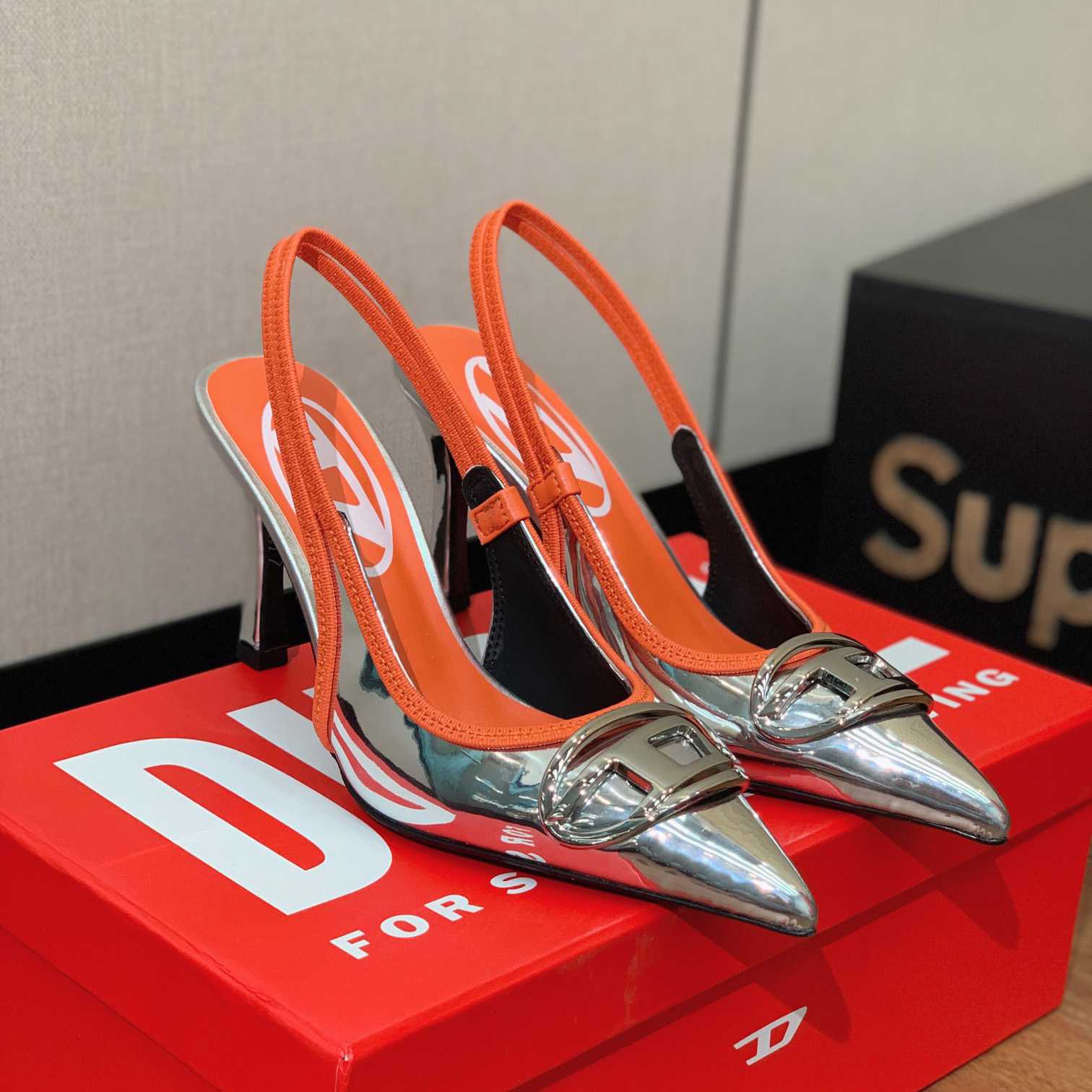 Diesel D-Venus Sb Slingback Pumps In Metallic Leather - PerfectKickZ