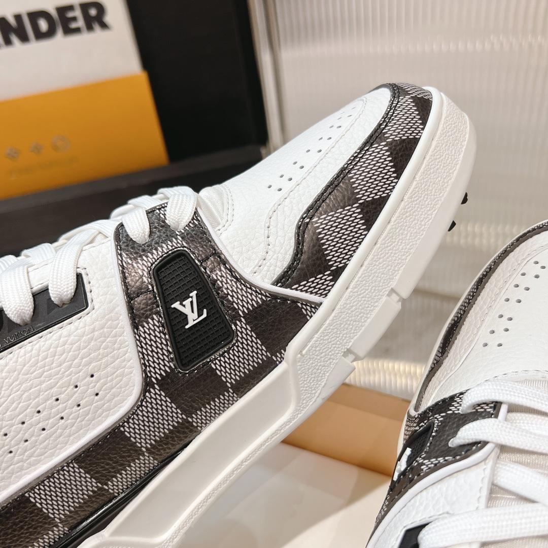 Louis Vuitton LV Trainer Sneaker    - 
