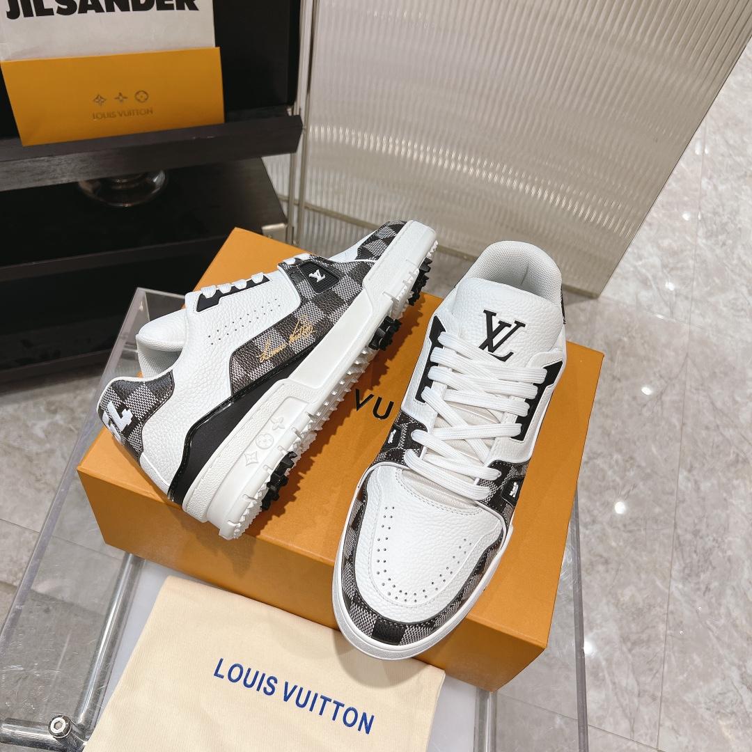 Louis Vuitton LV Trainer Sneaker    - 