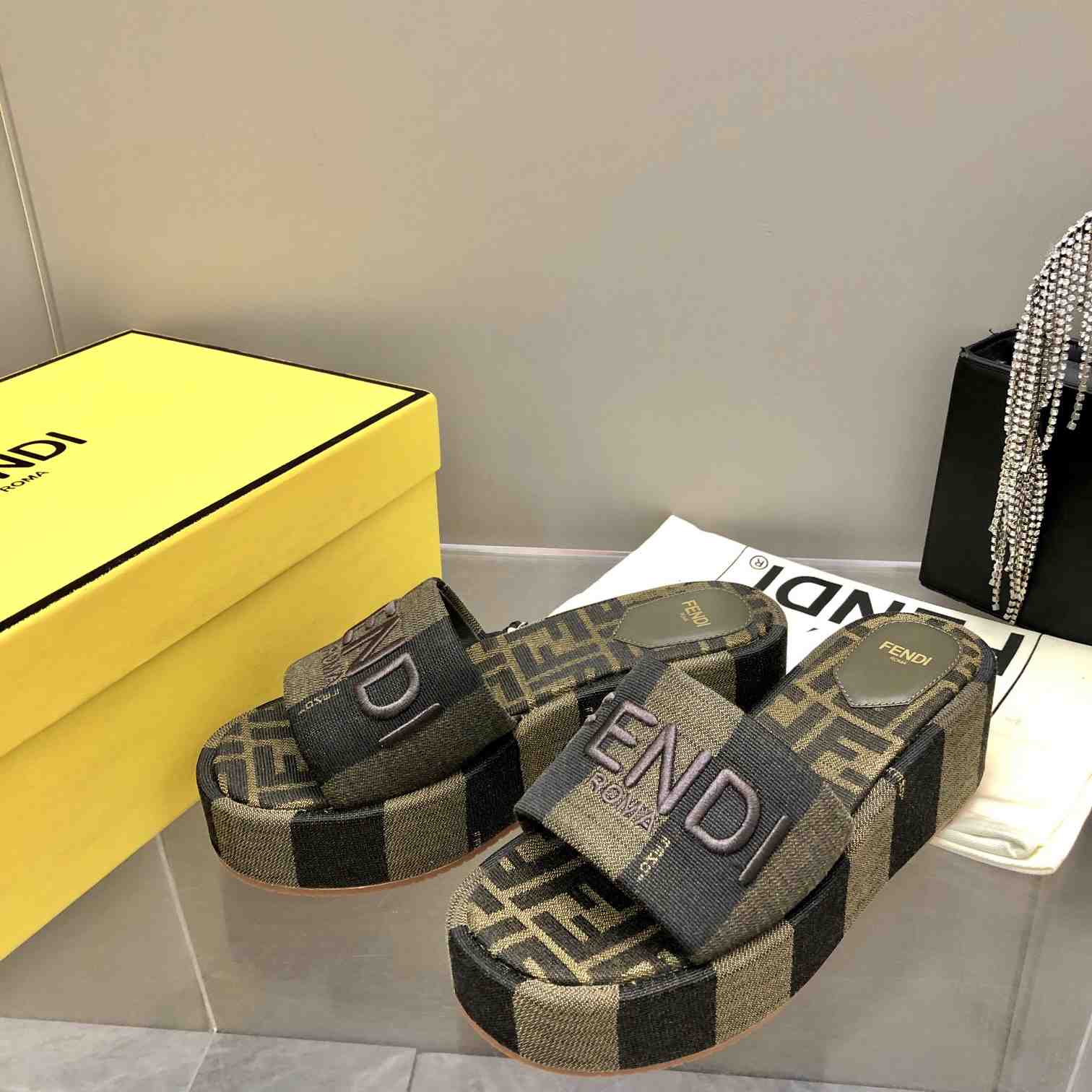 Fendi Sunshine Brown Fabric Flatform Slides - PerfectKickZ