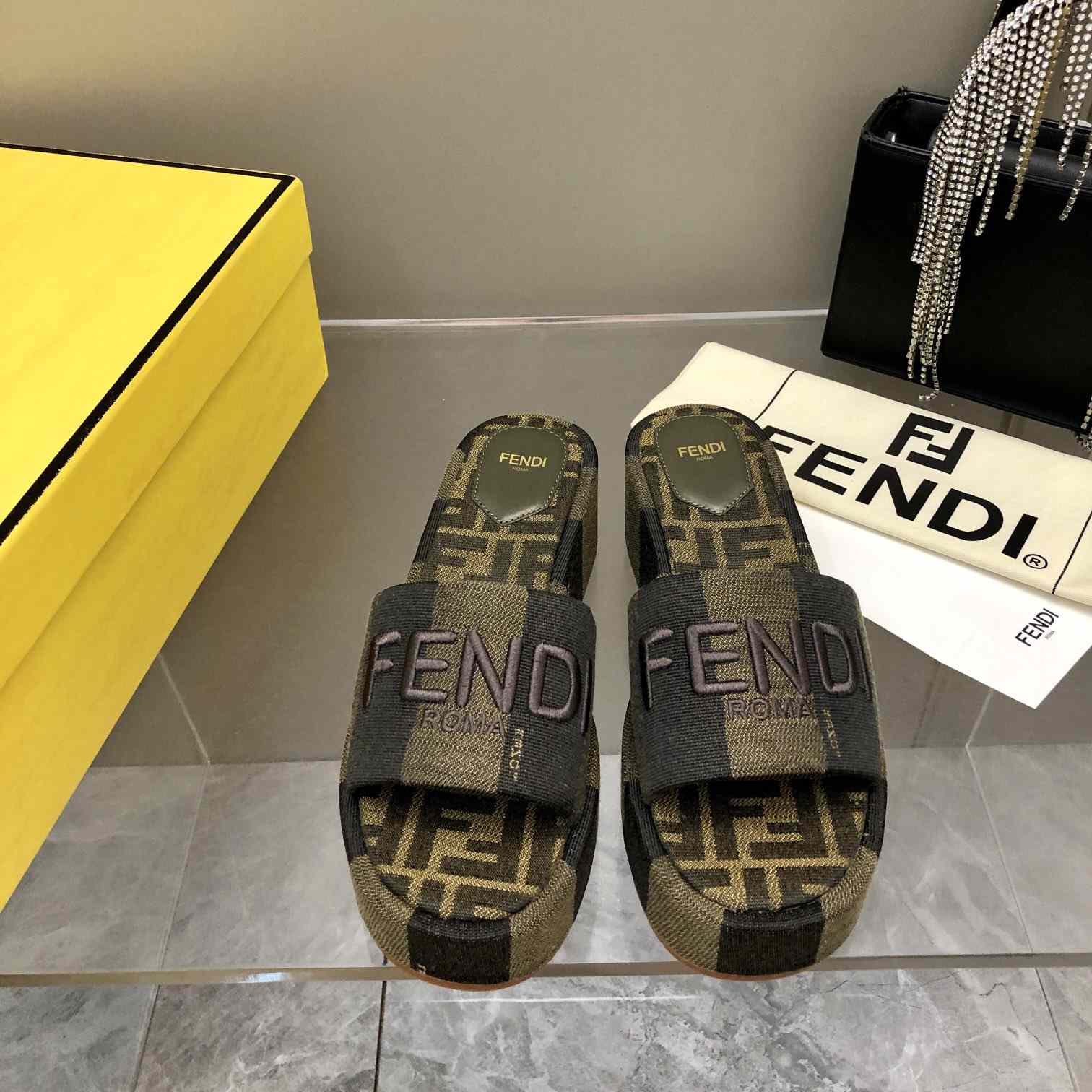 Fendi Sunshine Brown Fabric Flatform Slides - PerfectKickZ