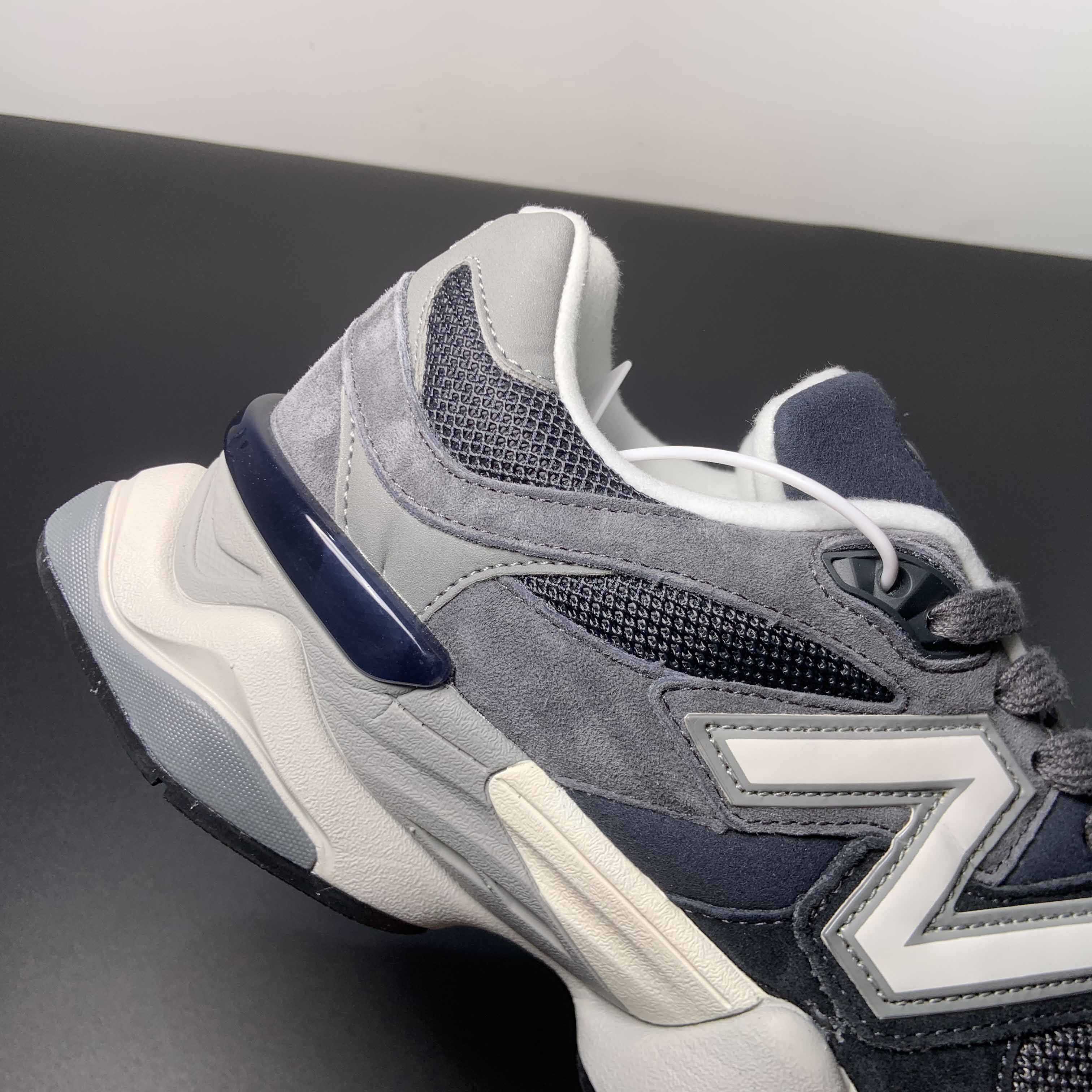 New Balance 9060 Sneakers      U9060JBM  - PerfectKickZ