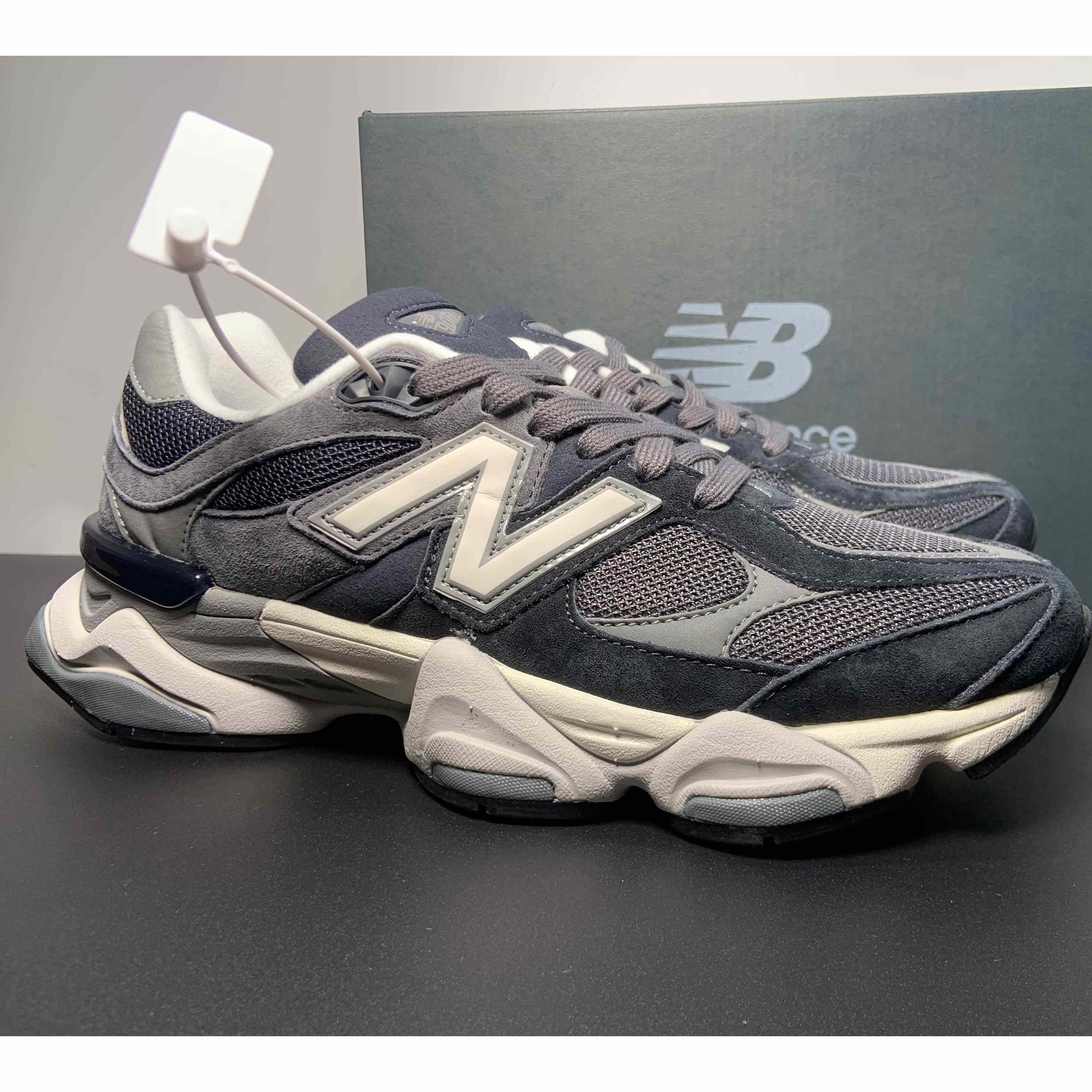 New Balance 9060 Sneakers      U9060JBM  - PerfectKickZ