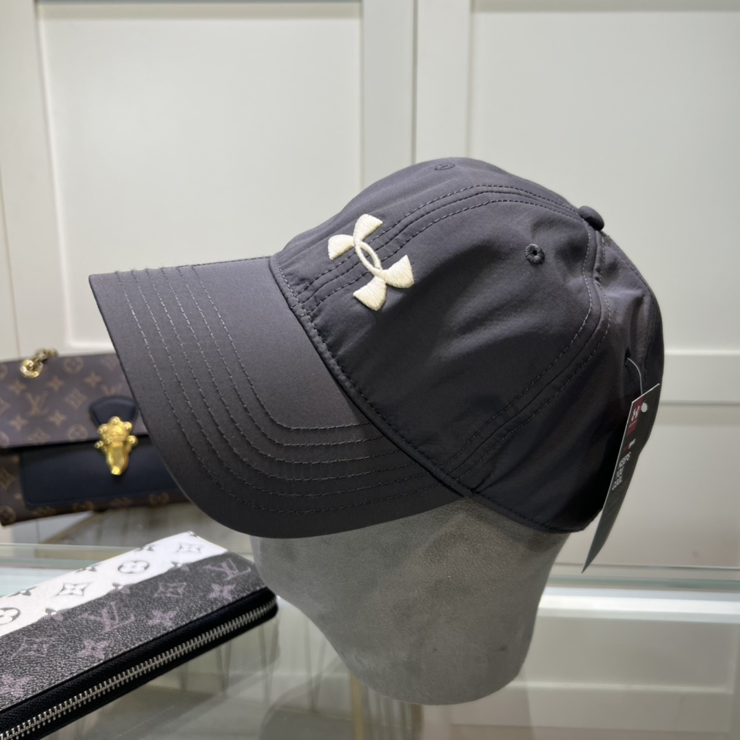 Under Armour Cap - PerfectKickZ