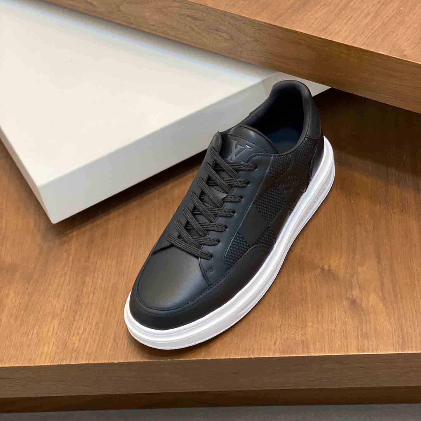 Louis Vuitton Beverly Hills Sneaker   1ACQGO - PerfectKickZ