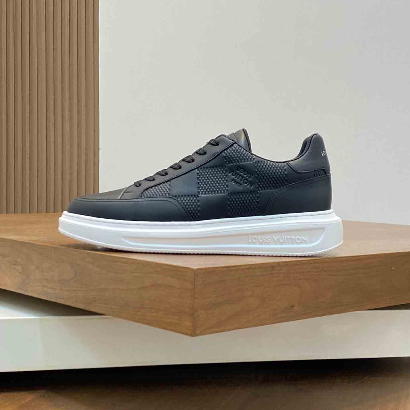 Louis Vuitton Beverly Hills Sneaker   1ACQGO - PerfectKickZ