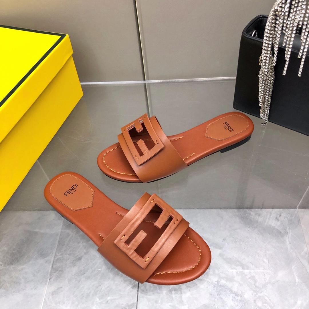 Fendi Baguette Brown Leather Slides - PerfectKickZ