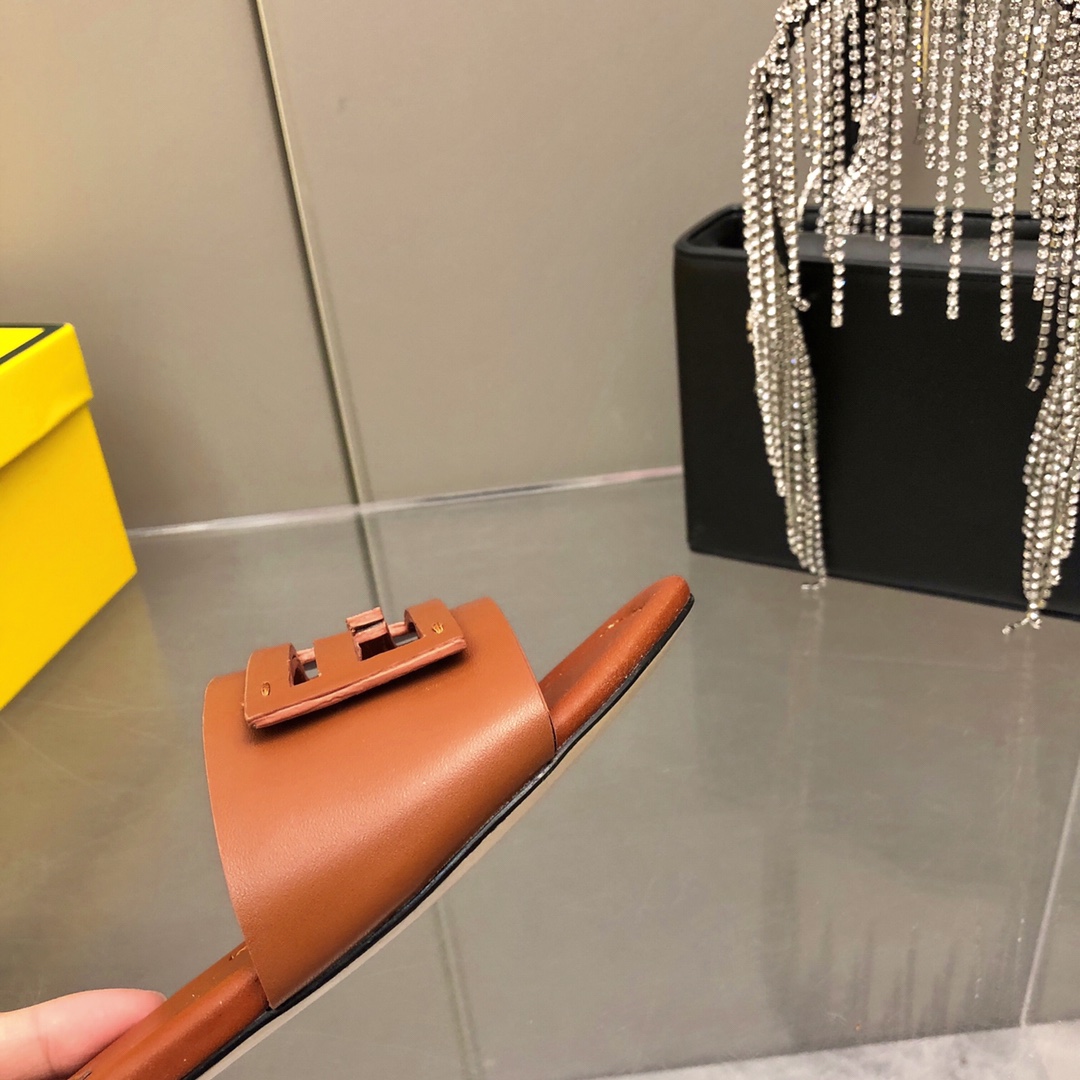 Fendi Baguette Brown Leather Slides - PerfectKickZ