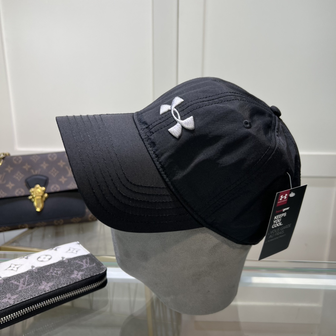 Under Armour Cap - PerfectKickZ