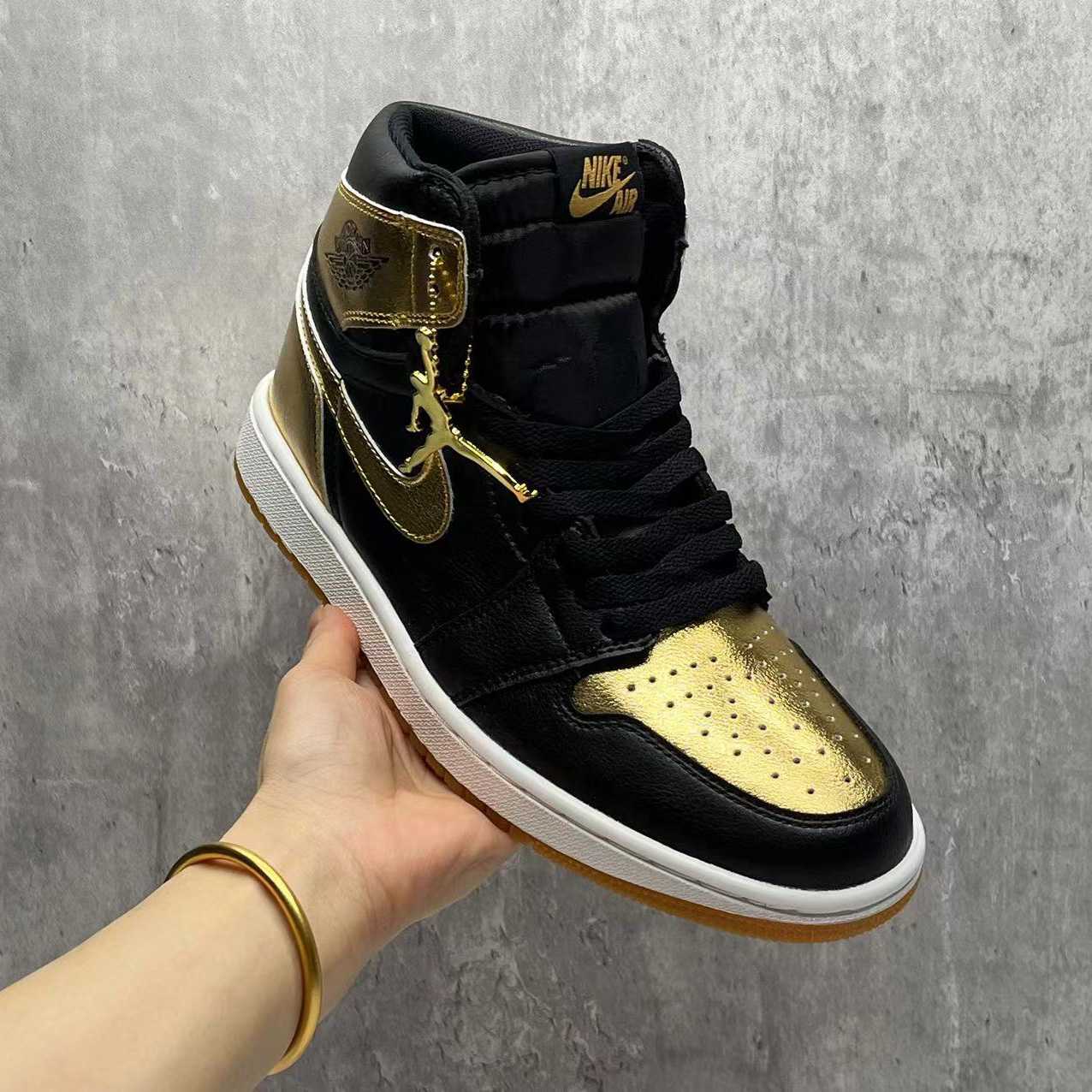 Jordan 1 High OG “Metallic Gold” Sneaker   DZ5485-071 - PerfectKickZ