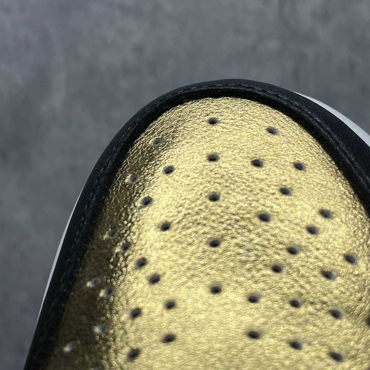 Jordan 1 High OG “Metallic Gold” Sneaker   DZ5485-071 - PerfectKickZ