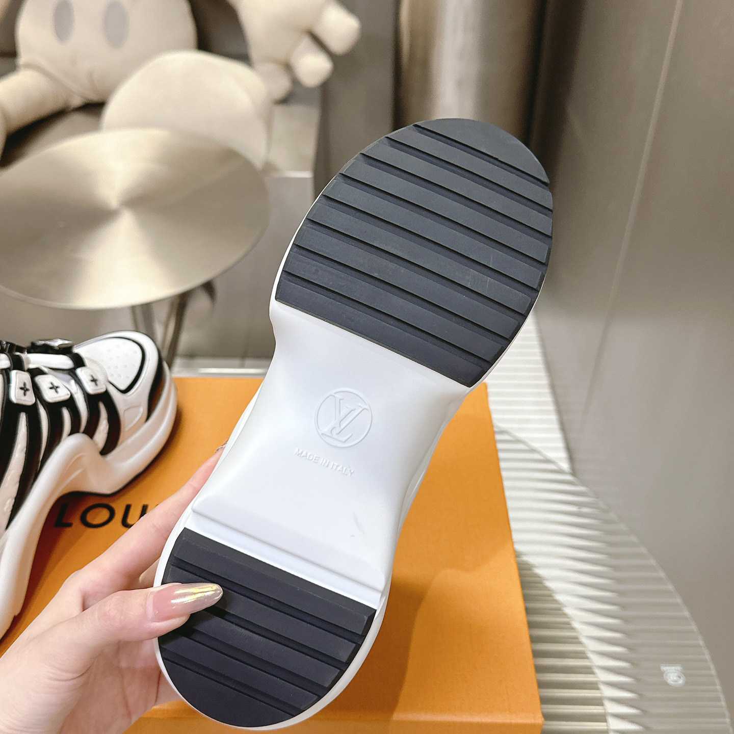 Louis Vuitton LV Archlight Sneaker    - PerfectKickZ