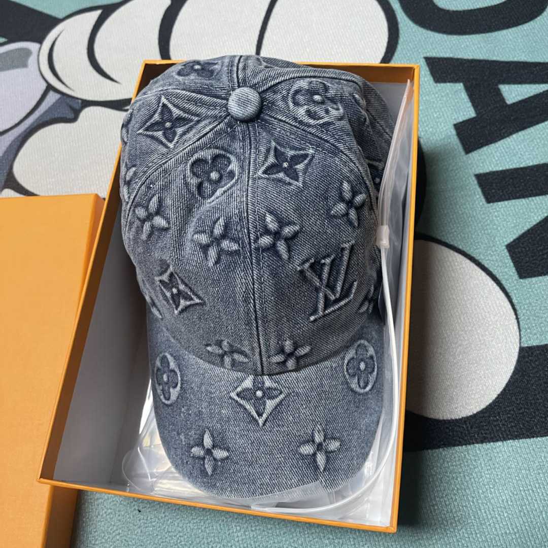 Louis Vuitton Monogram Washed Denim Cap - 