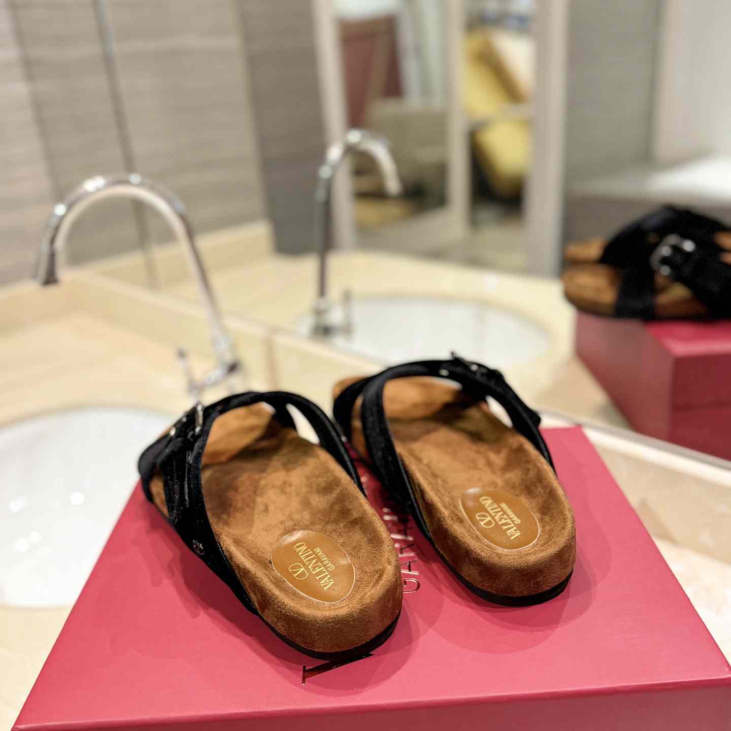 Valenti Fussfriend Velvet Slide Sandal  - PerfectKickZ