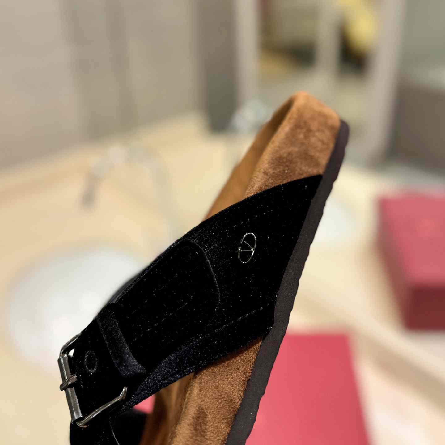 Valenti Fussfriend Velvet Slide Sandal  - PerfectKickZ
