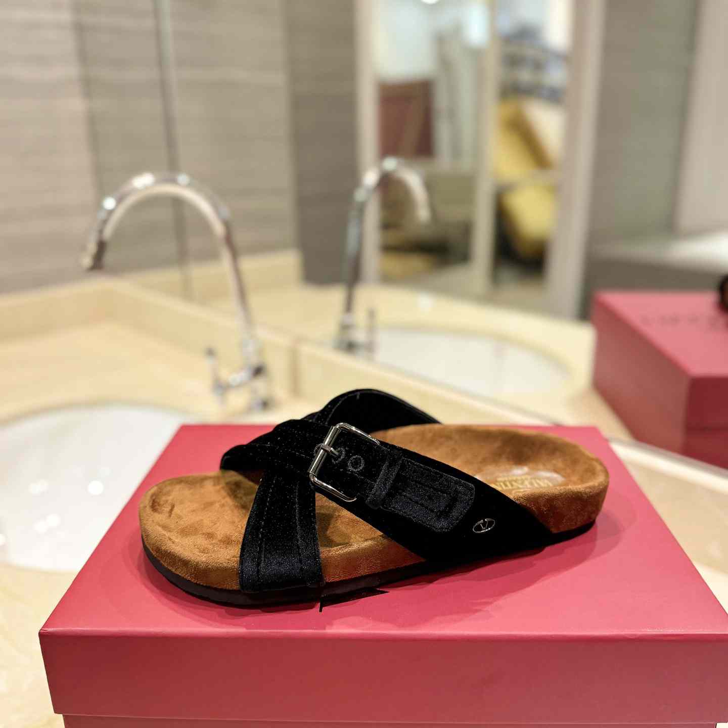 Valenti Fussfriend Velvet Slide Sandal  - PerfectKickZ